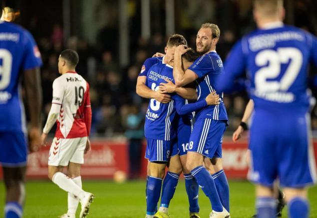 珀斯SC女足与费雷曼特尔市女足，西澳联赛中的激情碰撞与策略较量