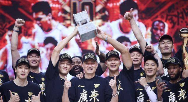 广东宏远，CBA联赛的霸主——十冠王之荣耀