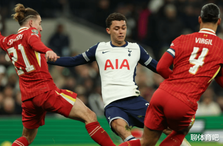 豪门之争，热刺与巴萨的较量